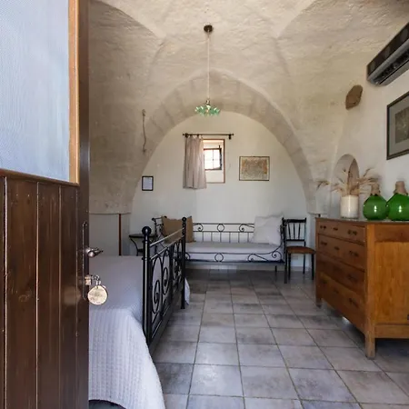 Masseria Parco Di Castro * Montalbano (Apulia)