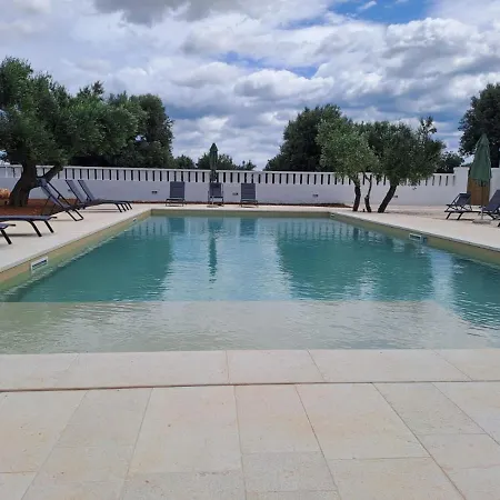 Masseria Parco Di Castro Farma Montalbano (Apulia)